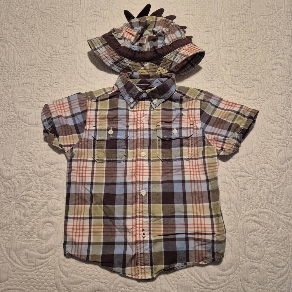 Gymboree boys size 2T plaid short sleeve shirt with matching dino spike hat VGUC